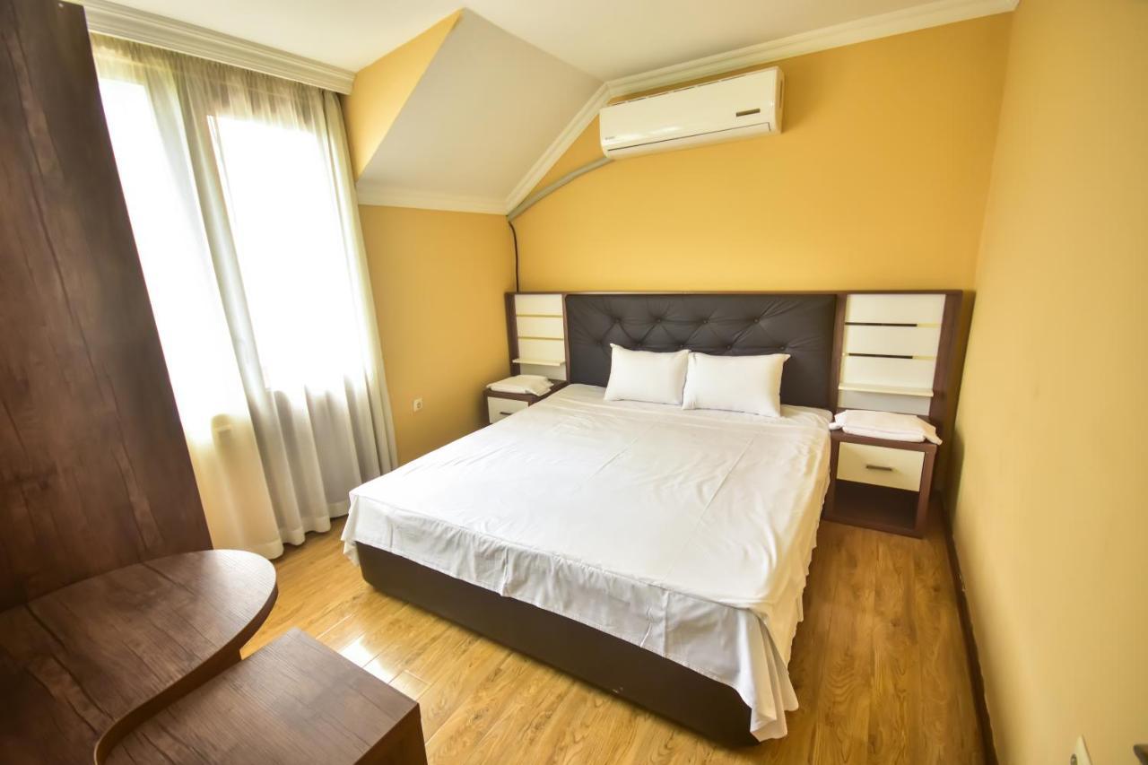 Family Apartments Batumi Exteriör bild